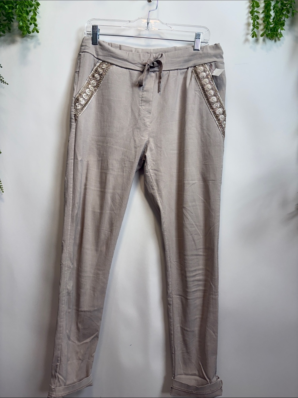 Embellished Pocket Drawstring Joggers in Taupe/ made in Italy